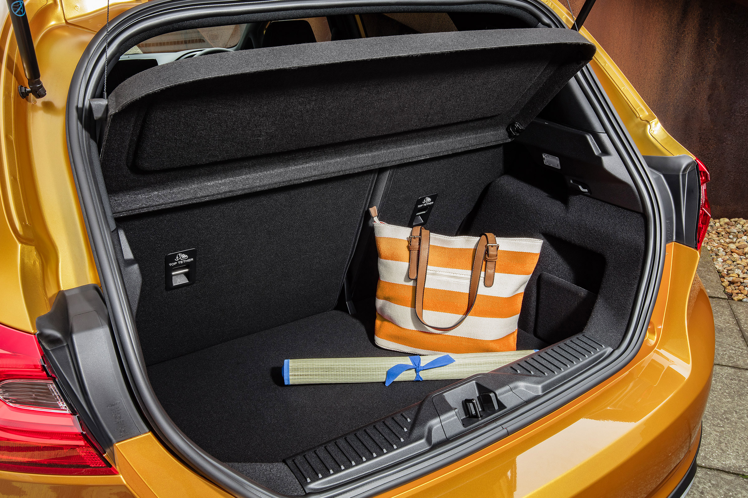Ford Fiesta Active - boot