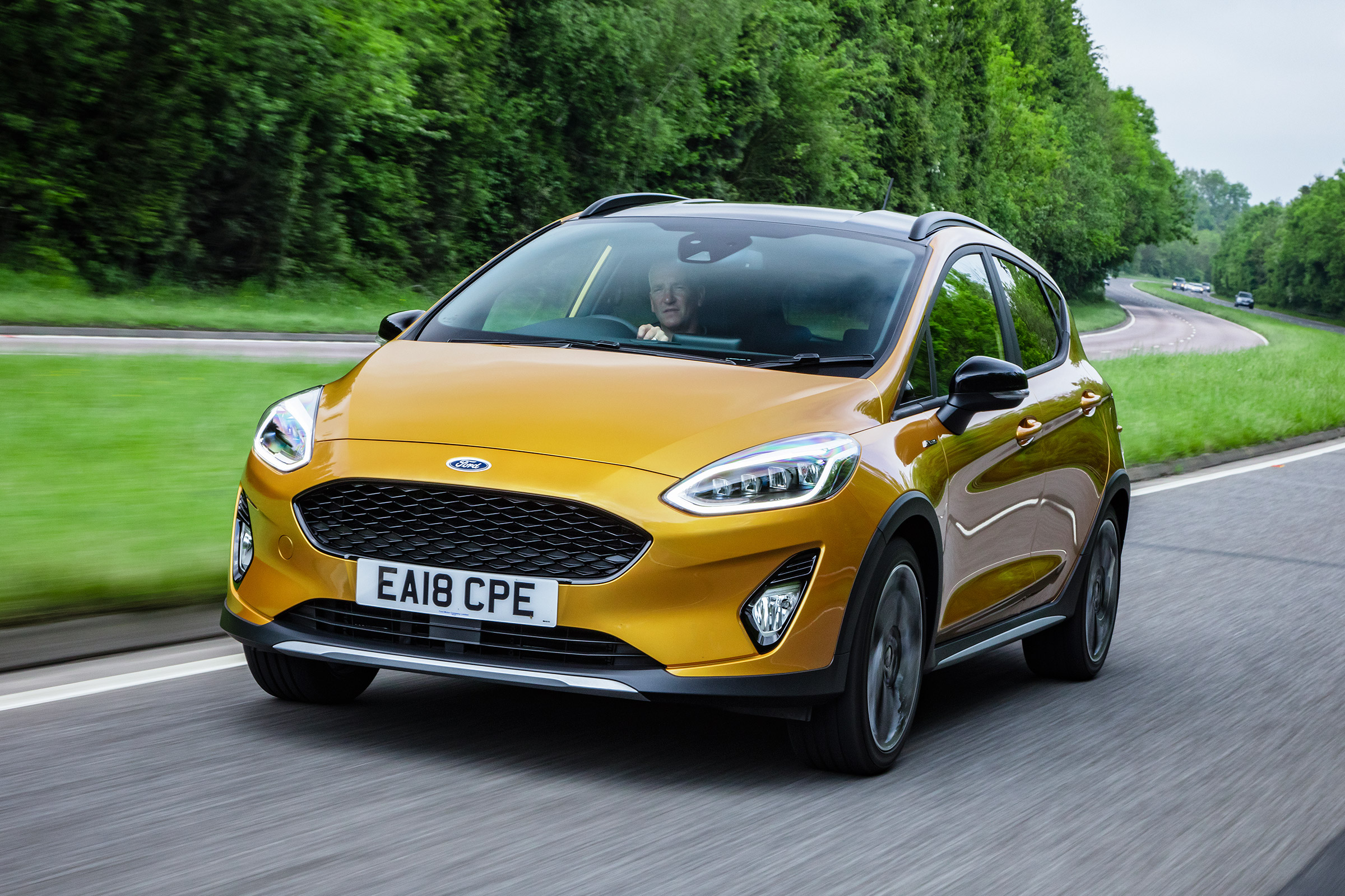 Ford Fiesta Active - front action