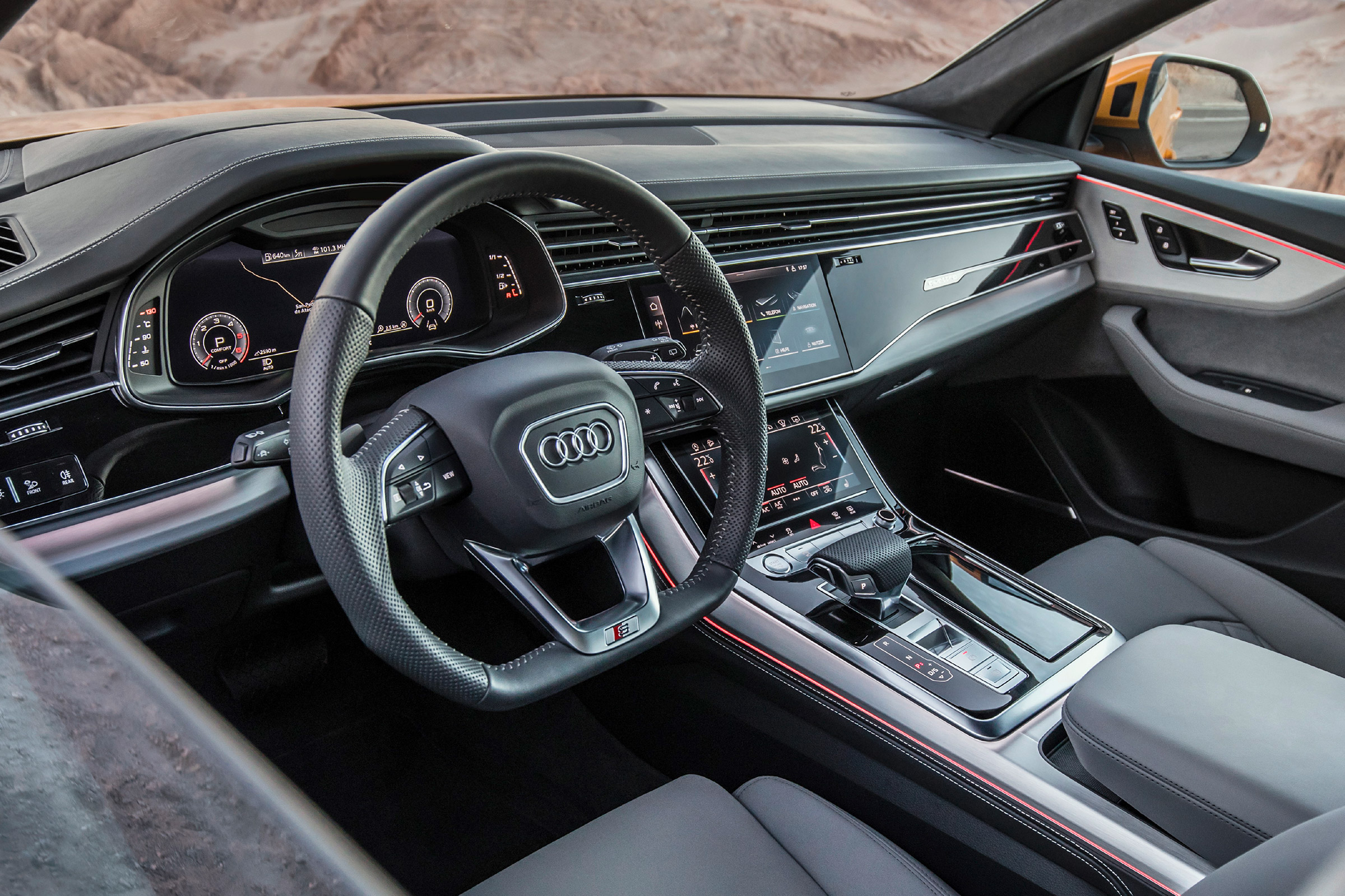 Audi Q8 - cabin