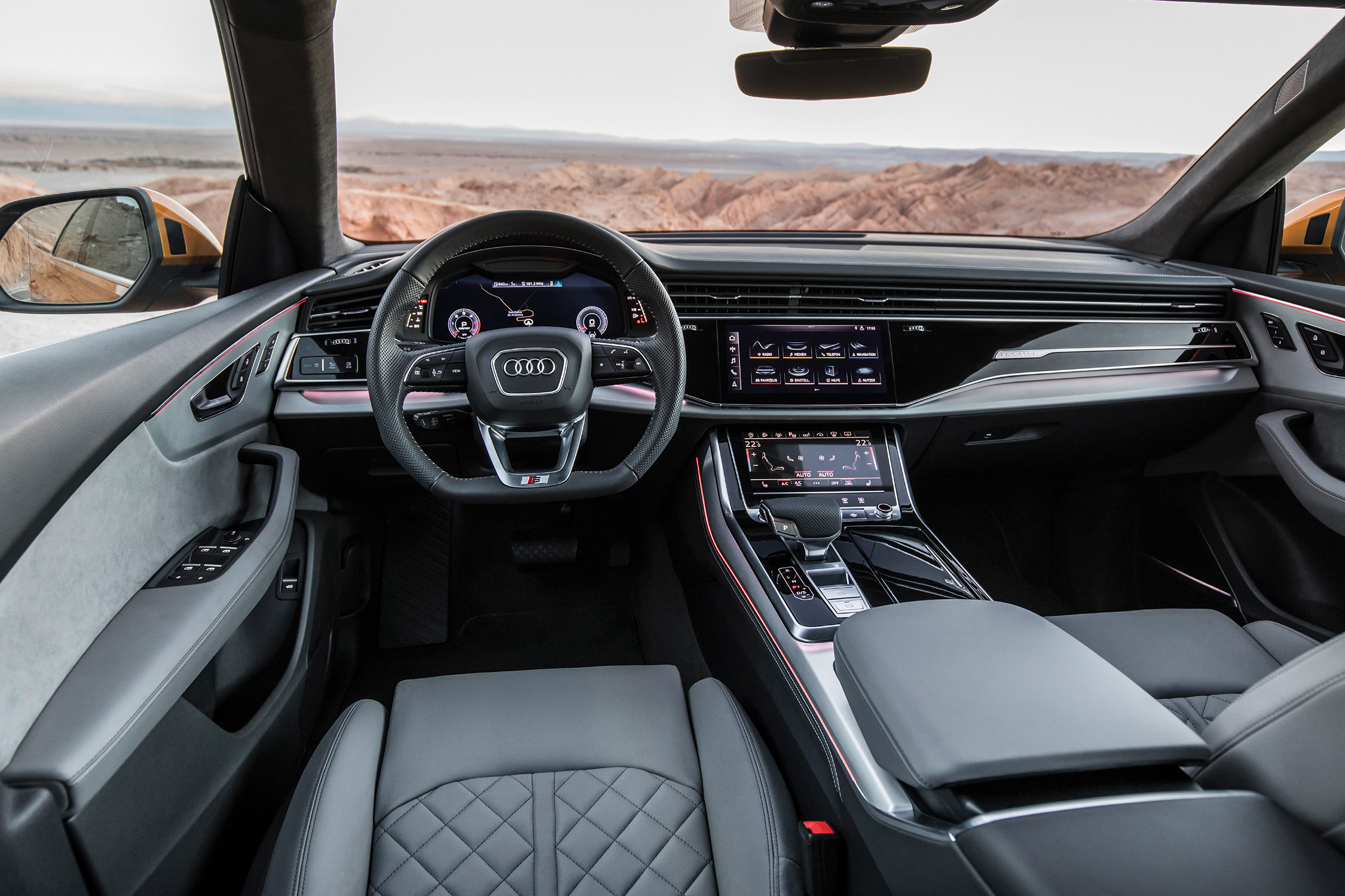 Audi Q8 - dash