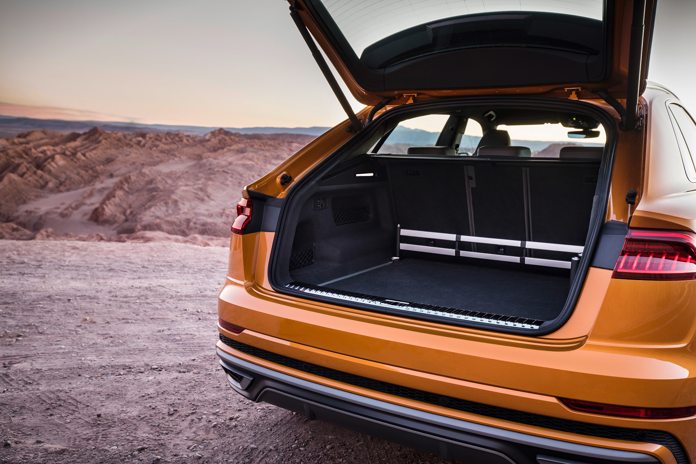 Audi Q8 - boot