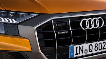 Audi Q8 - grille
