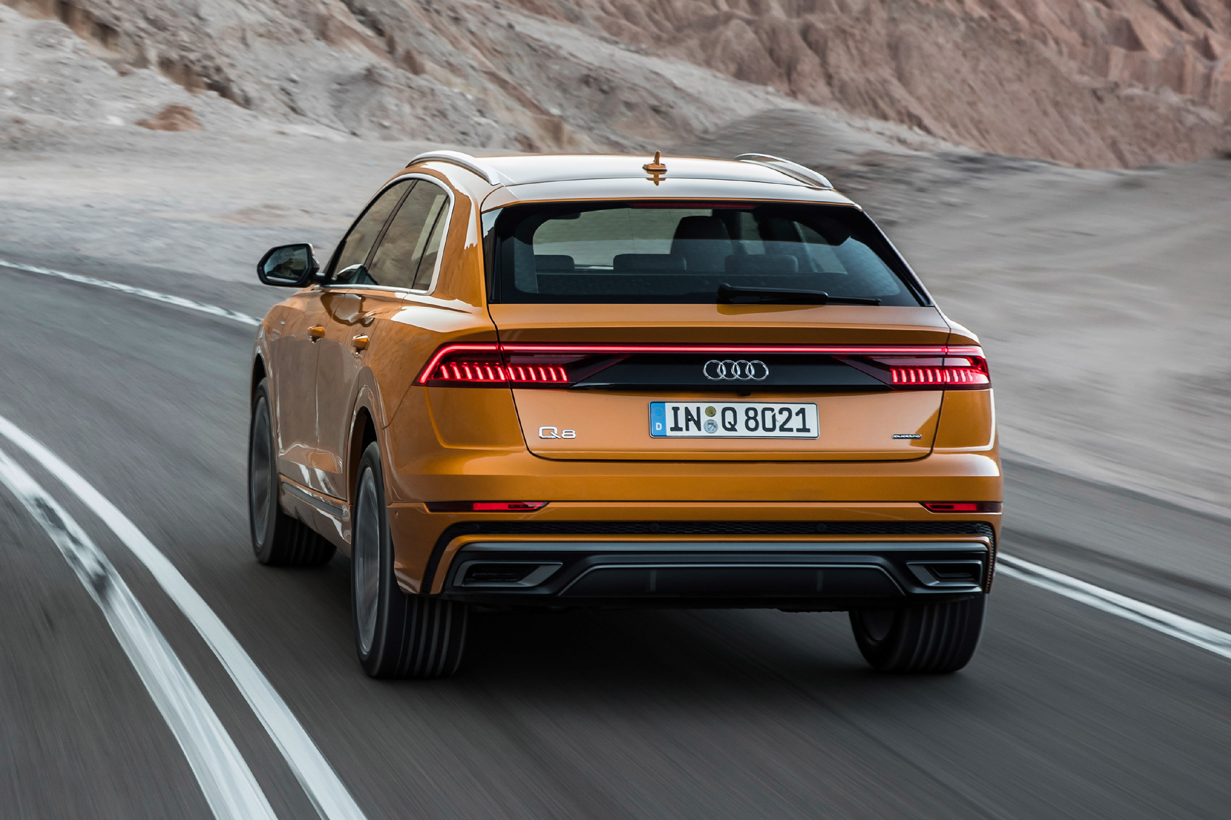 Audi Q8 - rear action