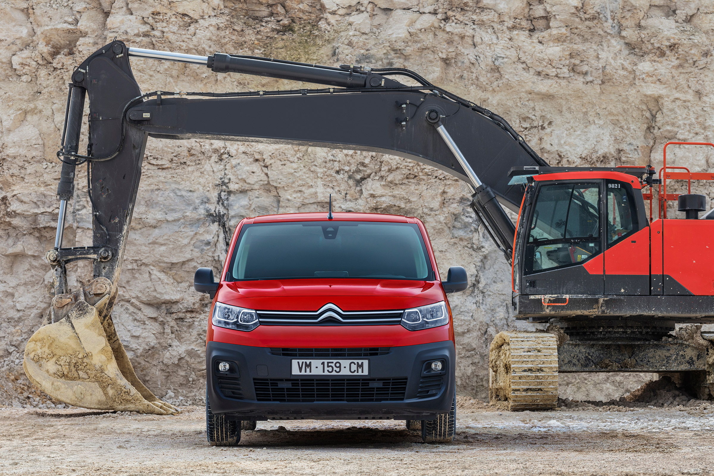 New 2018 Citroen Berlingo Van - full front