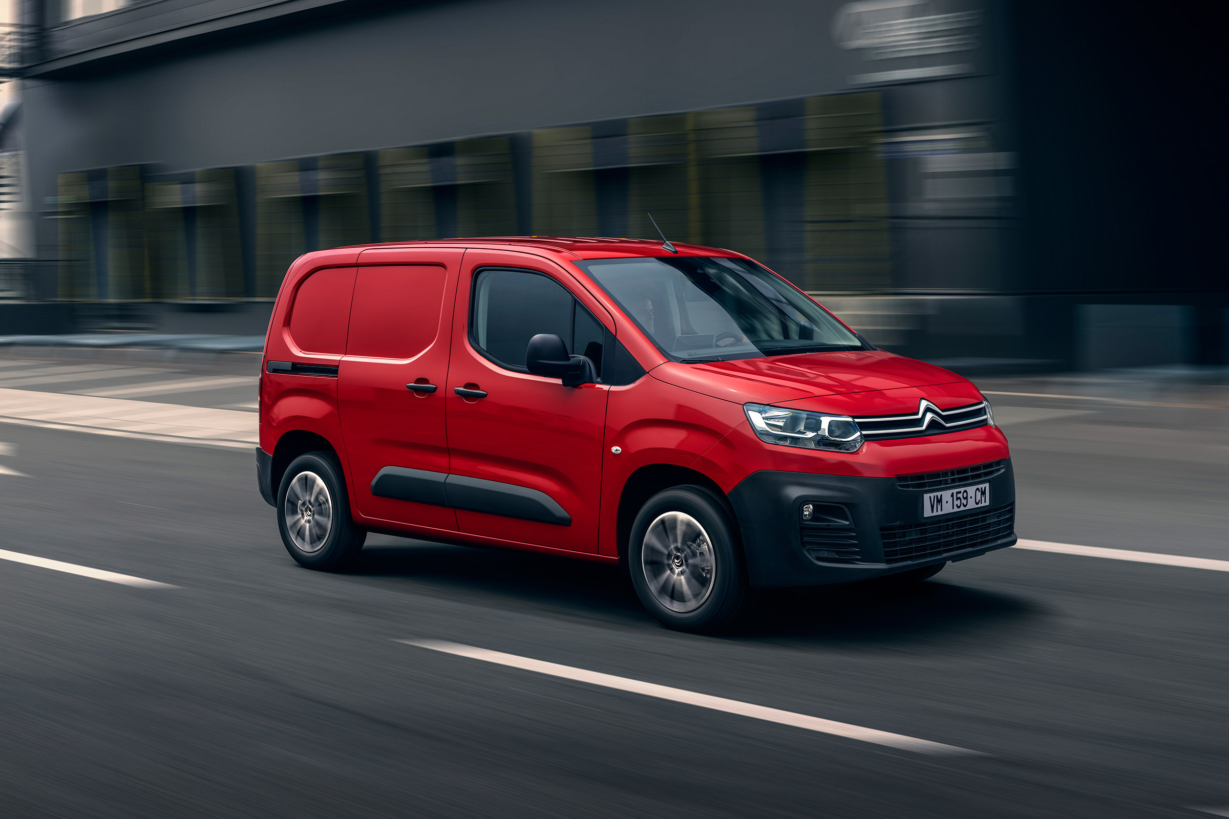 New 2018 Citroen Berlingo Van - front action