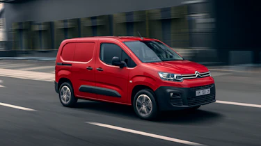 New 2018 Citroen Berlingo Van - front action