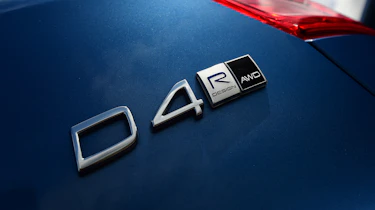 Volvo XC40 - D4 badge
