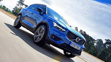 Volvo XC40 - front tracking