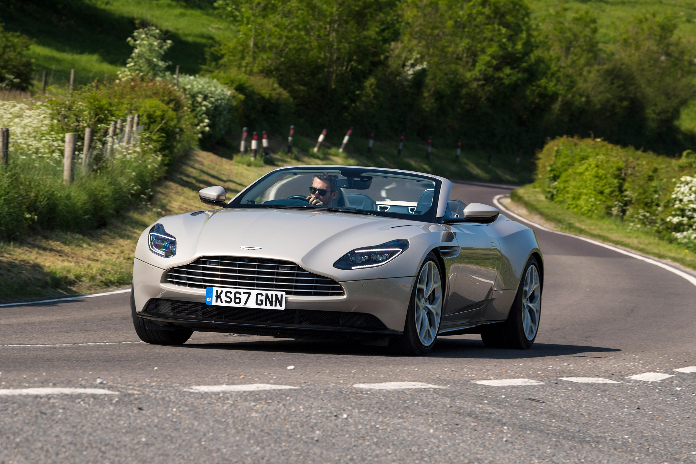 Aston Martin DB11 Volante - front cornering