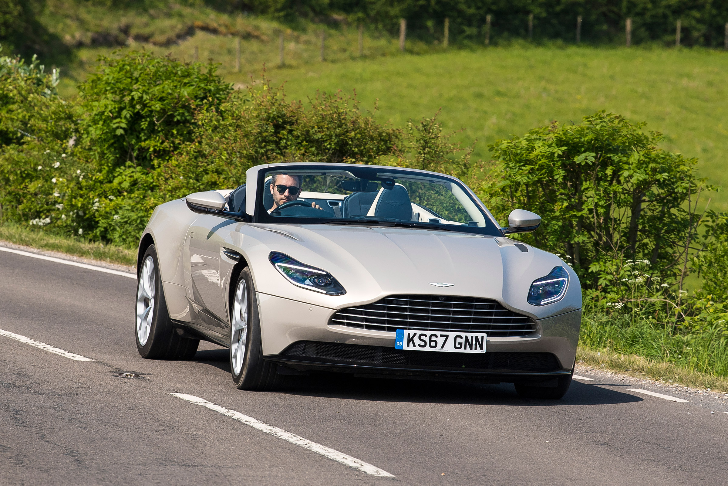 Aston Martin DB11 Volante - front action