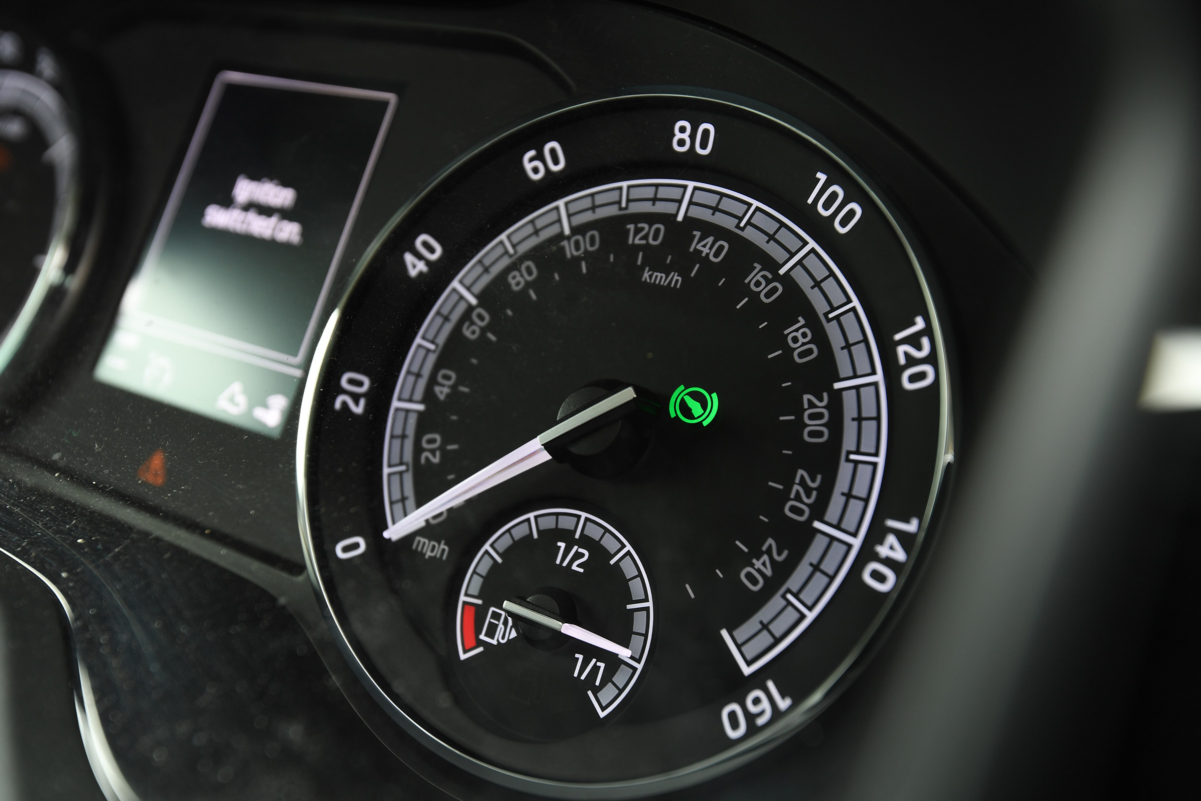 Skoda Kodiaq - dials
