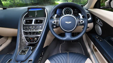 Aston Martin DB11 Volante - dash