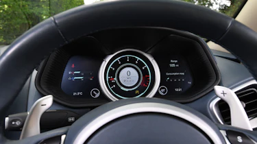 Aston Martin DB11 Volante - dials
