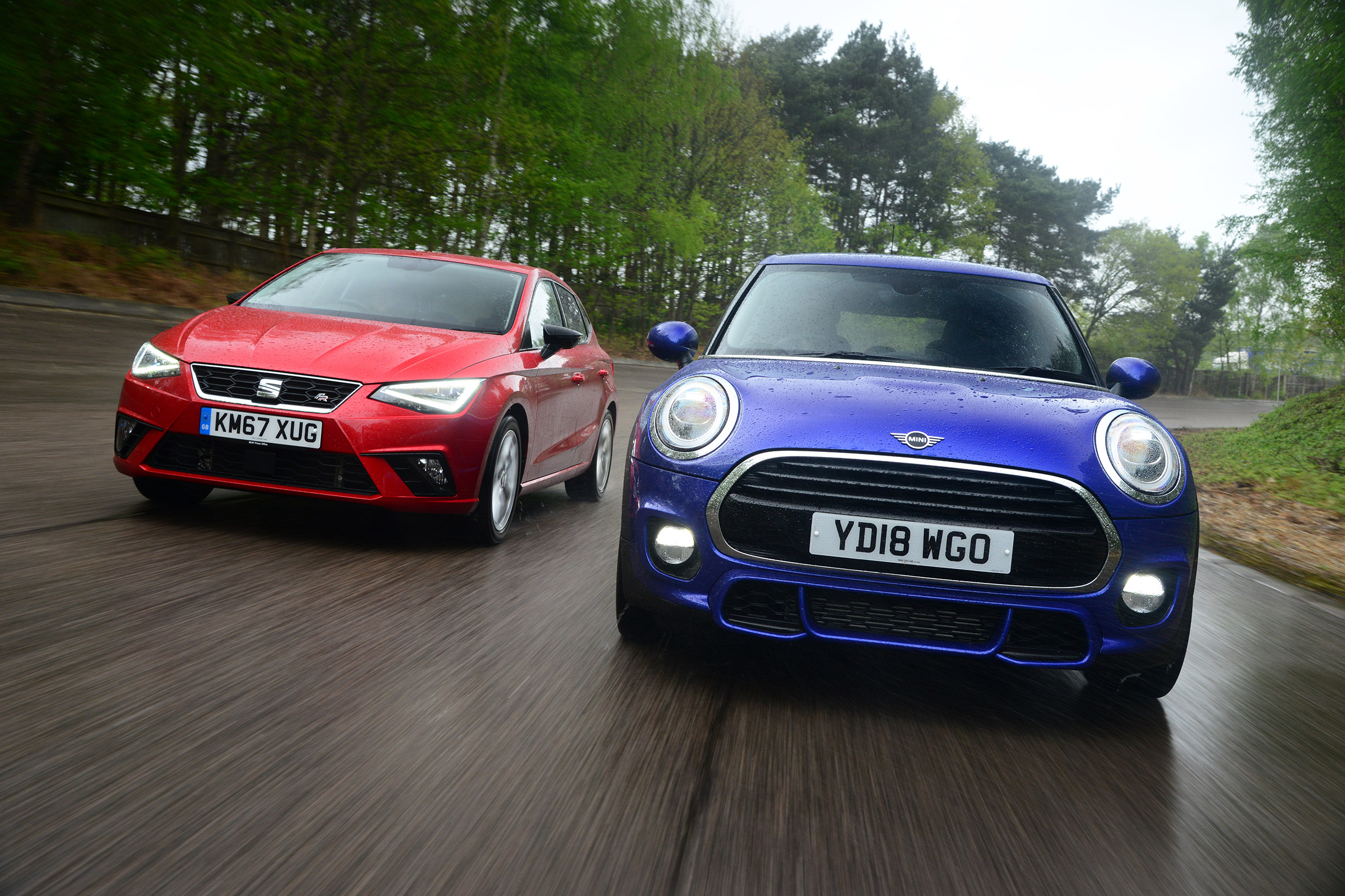 MINI Cooper vs SEAT Ibiza - header