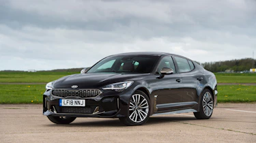 Kia Stinger - front static