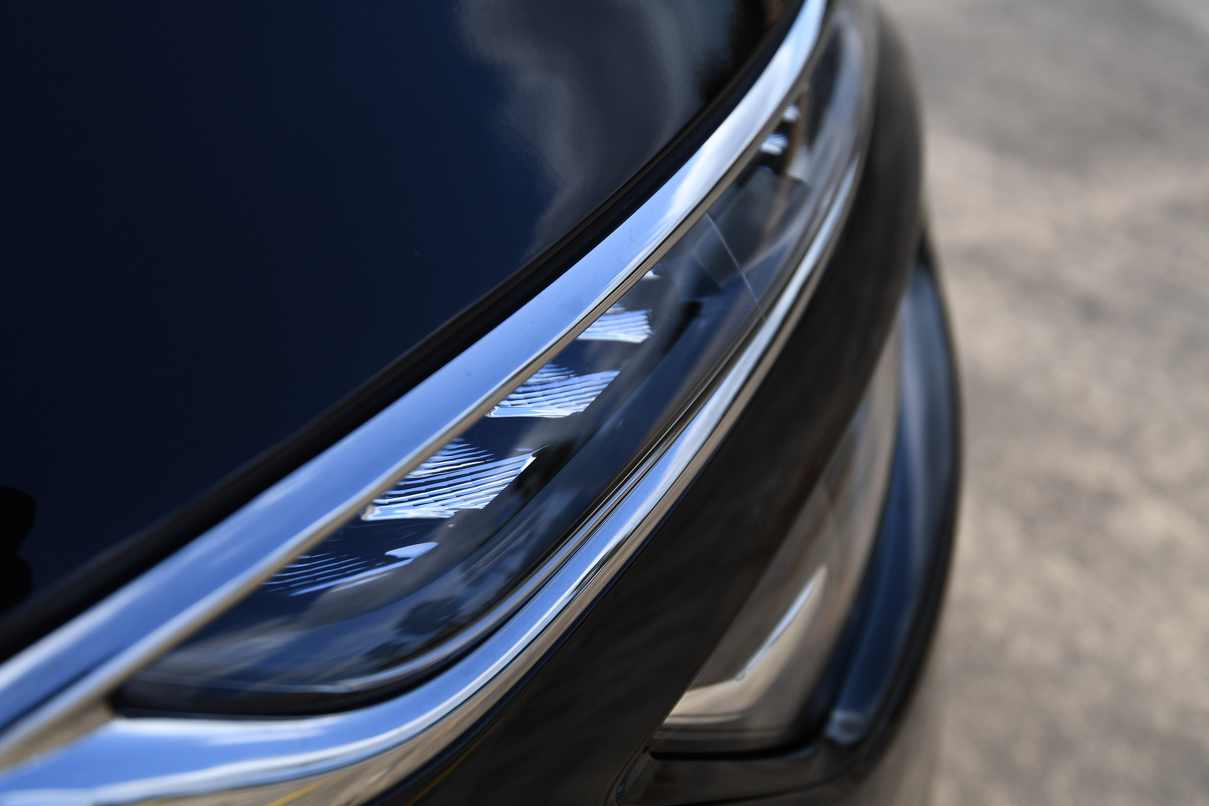Citroen Grand C4 SpaceTourer - front light