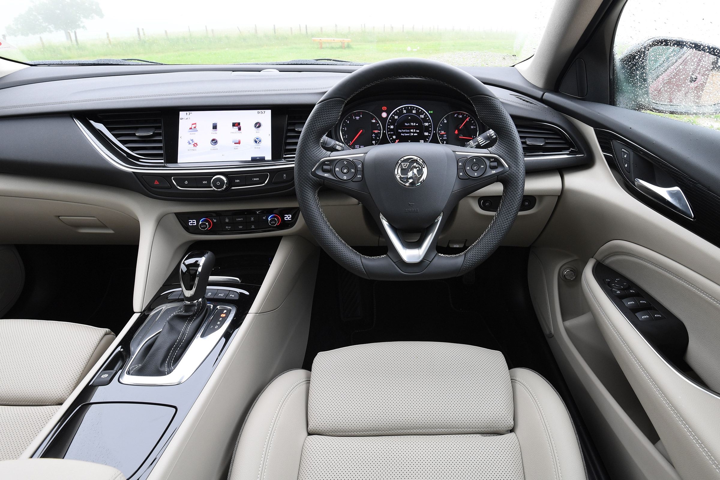 Vauxhall Insignia Sports Tourer Elite Nav - dash