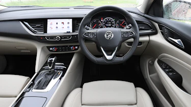 Vauxhall Insignia Sports Tourer Elite Nav - dash