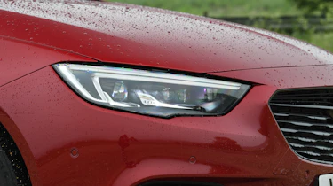Vauxhall Insignia Sports Tourer Elite Nav - front light