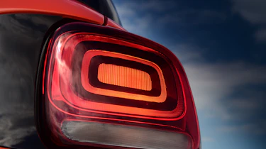 Citroen C3 Aircross - rear light