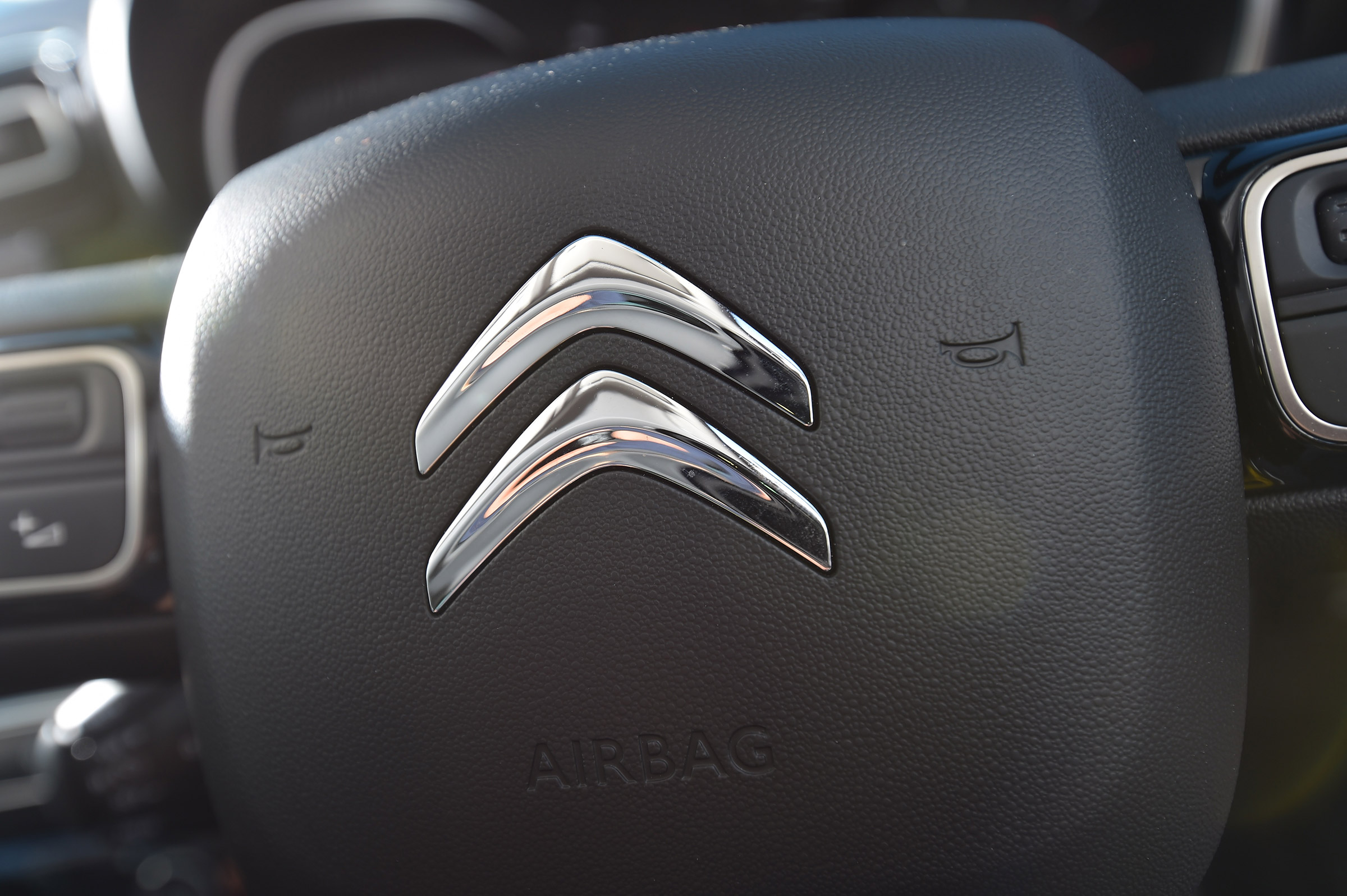 Citroen C3 Aircross - steering wheel