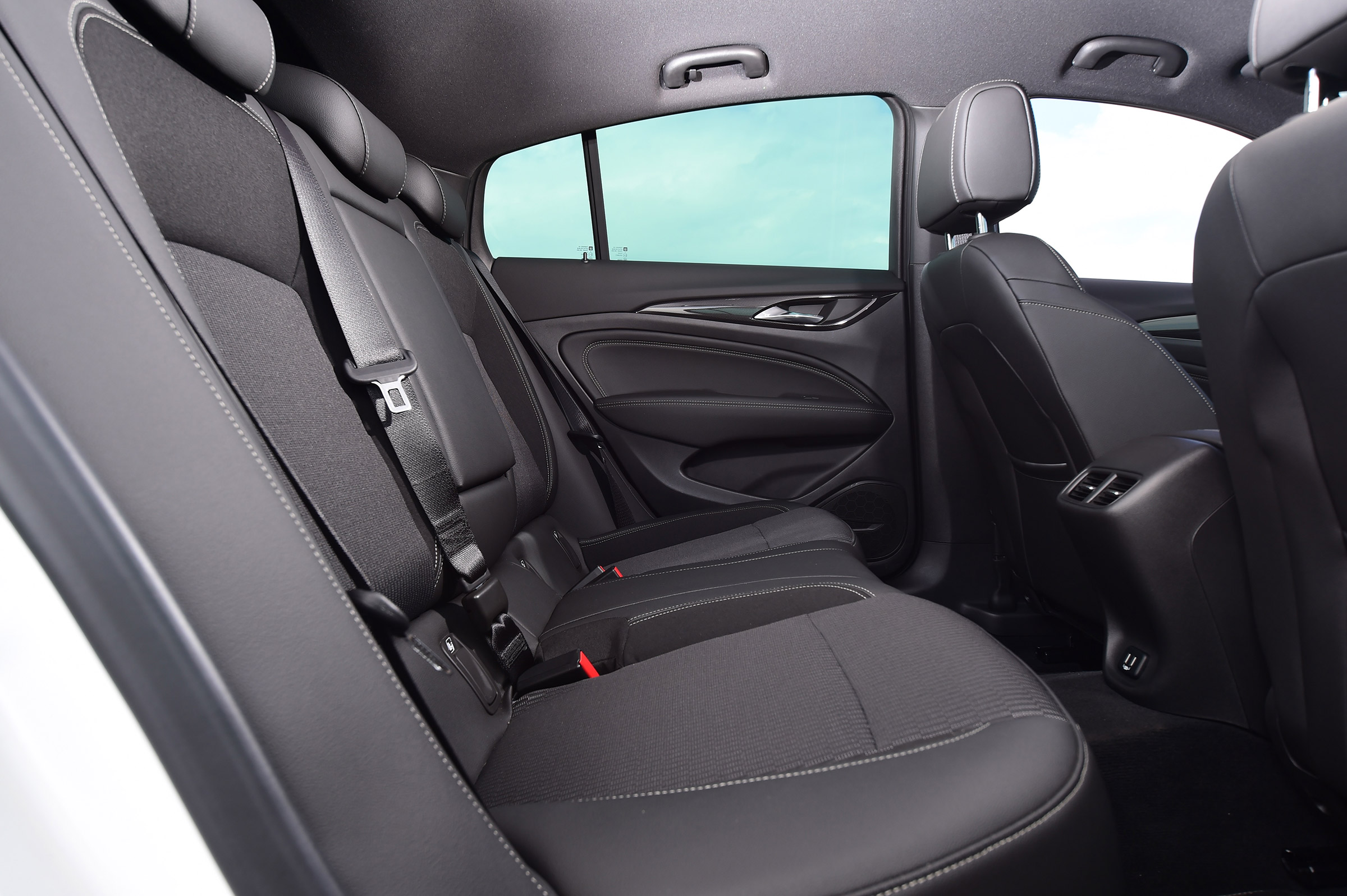 Vauxhall Insignia Grand Sport - rear seats