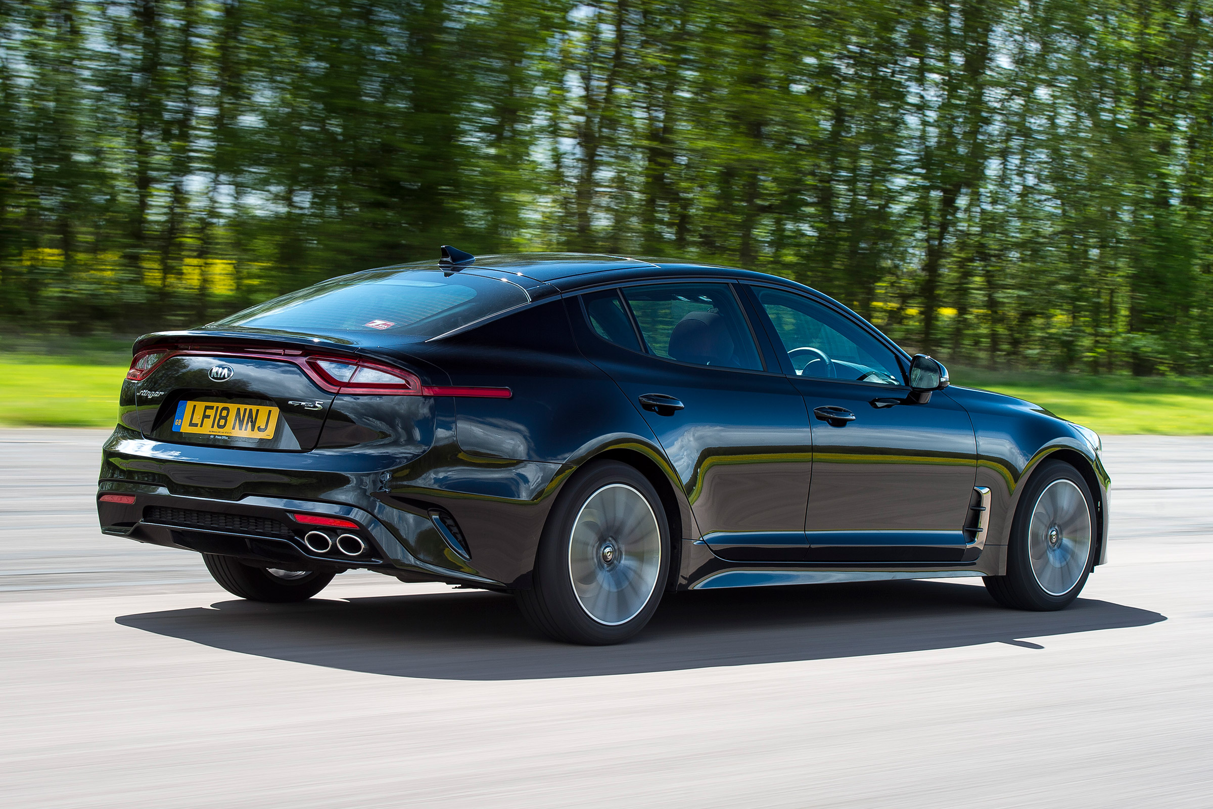 Kia Stinger - rear