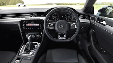 Volkswagen Arteon - dash