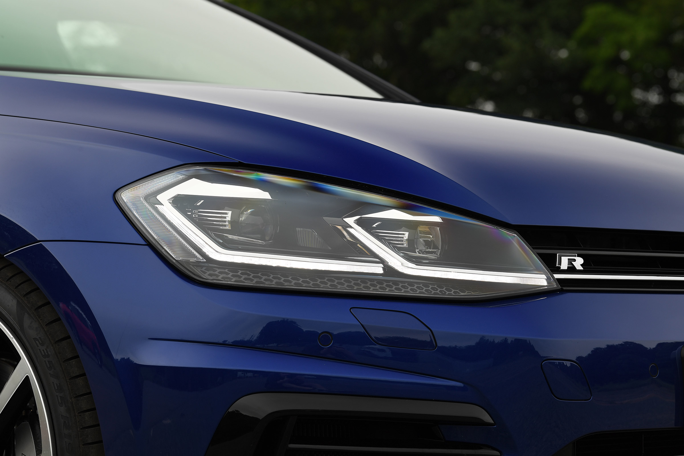 Volkswagen Golf R Performance Pack - front light