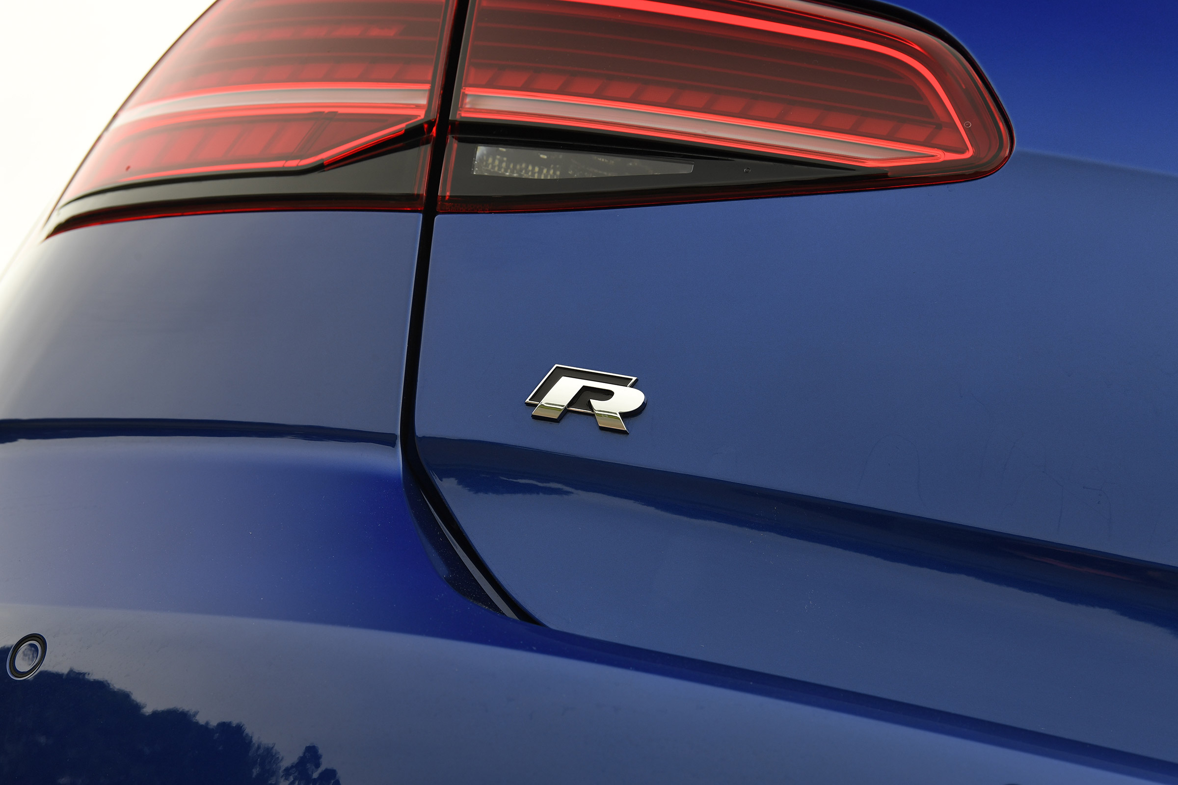 Volkswagen Golf R Performance Pack - rear R badge
