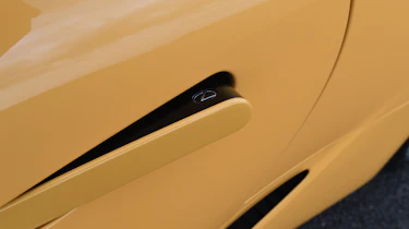 Lexus LC - door handle