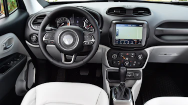 Jeep Renegade - dash