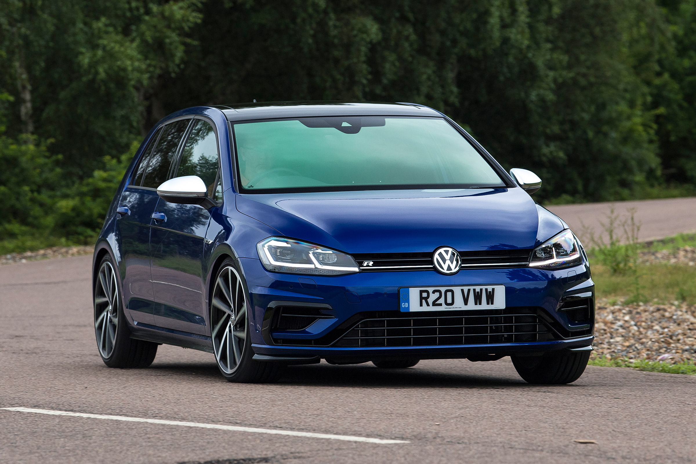 Volkswagen Golf R Performance Pack - front cornering