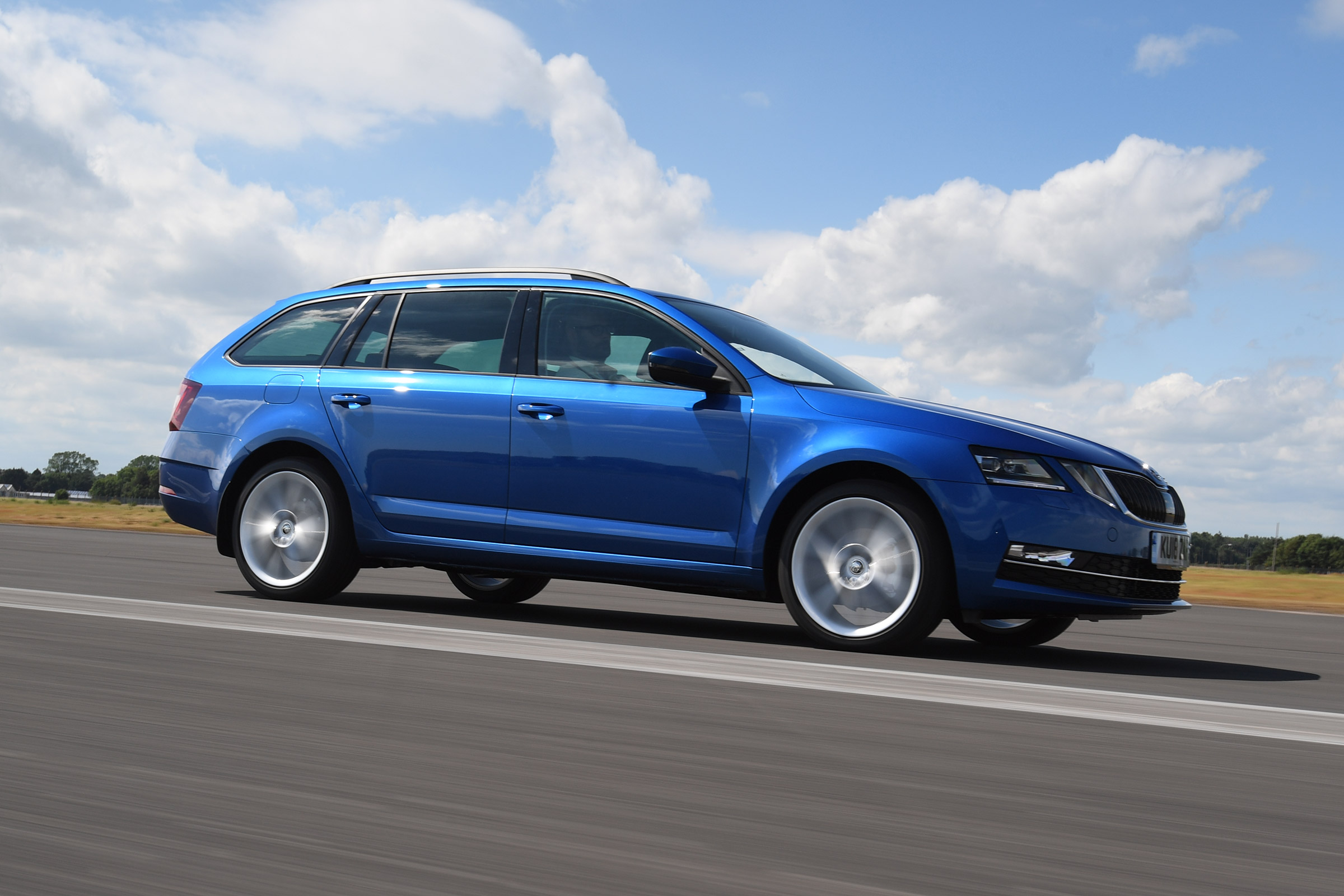 Skoda Octavia Estate - front