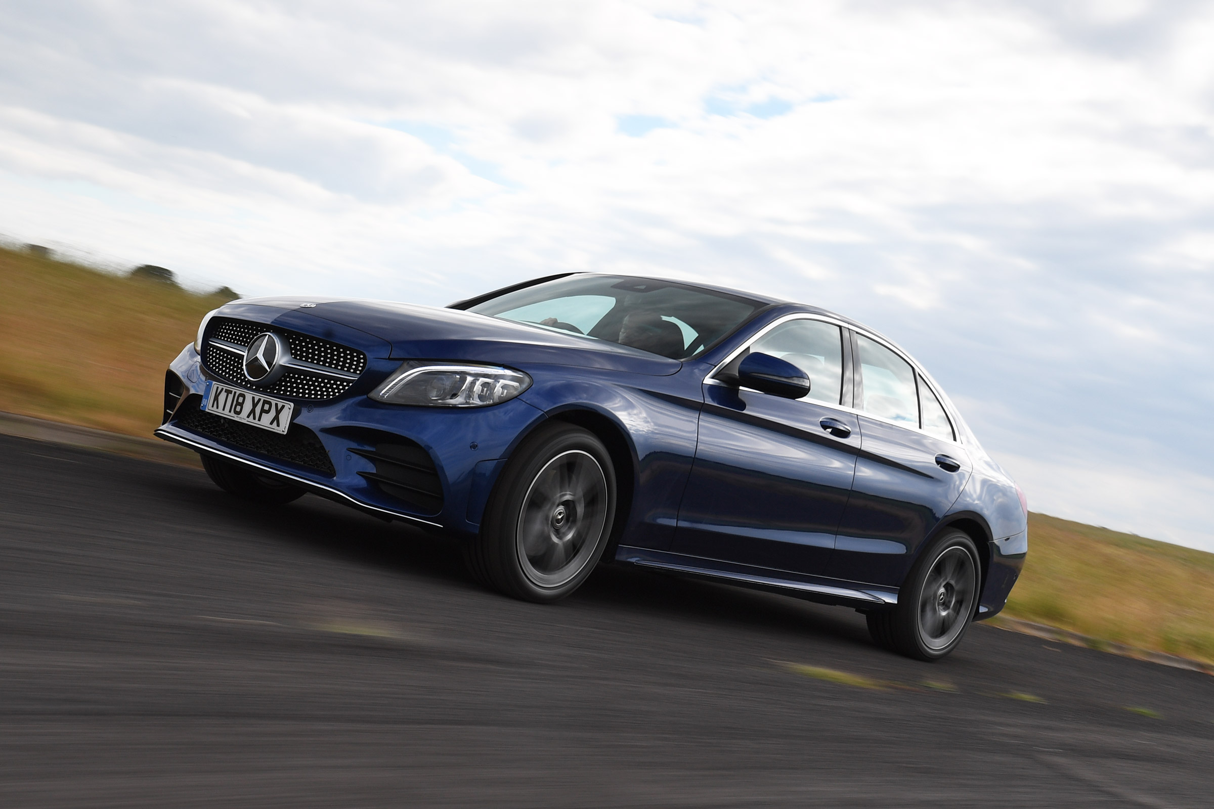 Mercedes C-Class - front tracking