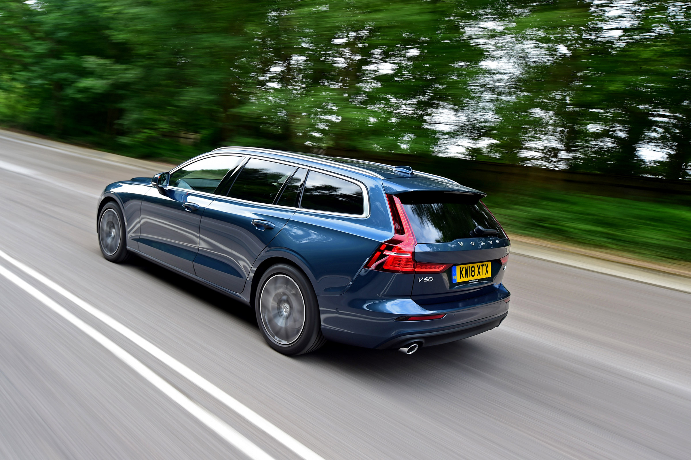 Volvo V60 - rear action
