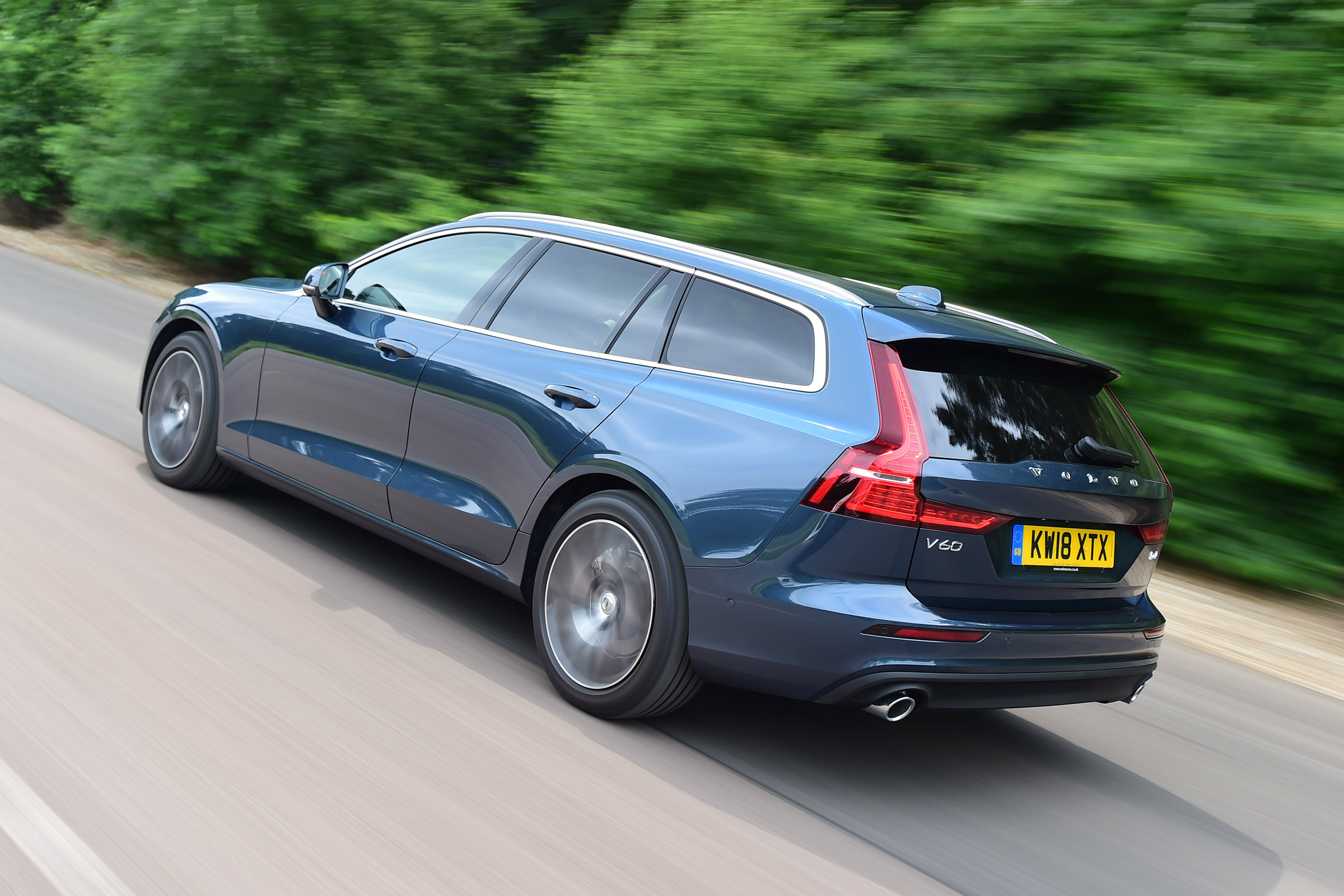 Volvo V60 - rear
