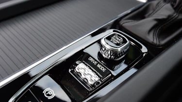 Volvo V60 - centre console