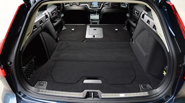 Volvo V60 - boot seats down
