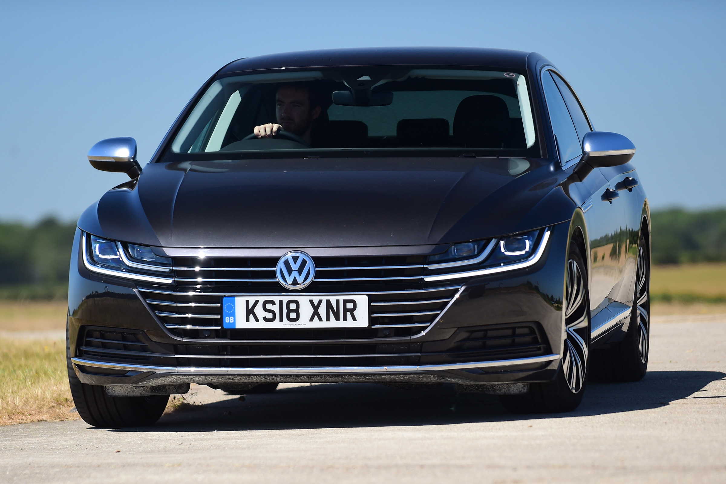 Volkswagen Arteon 1.5 petrol TSI front end