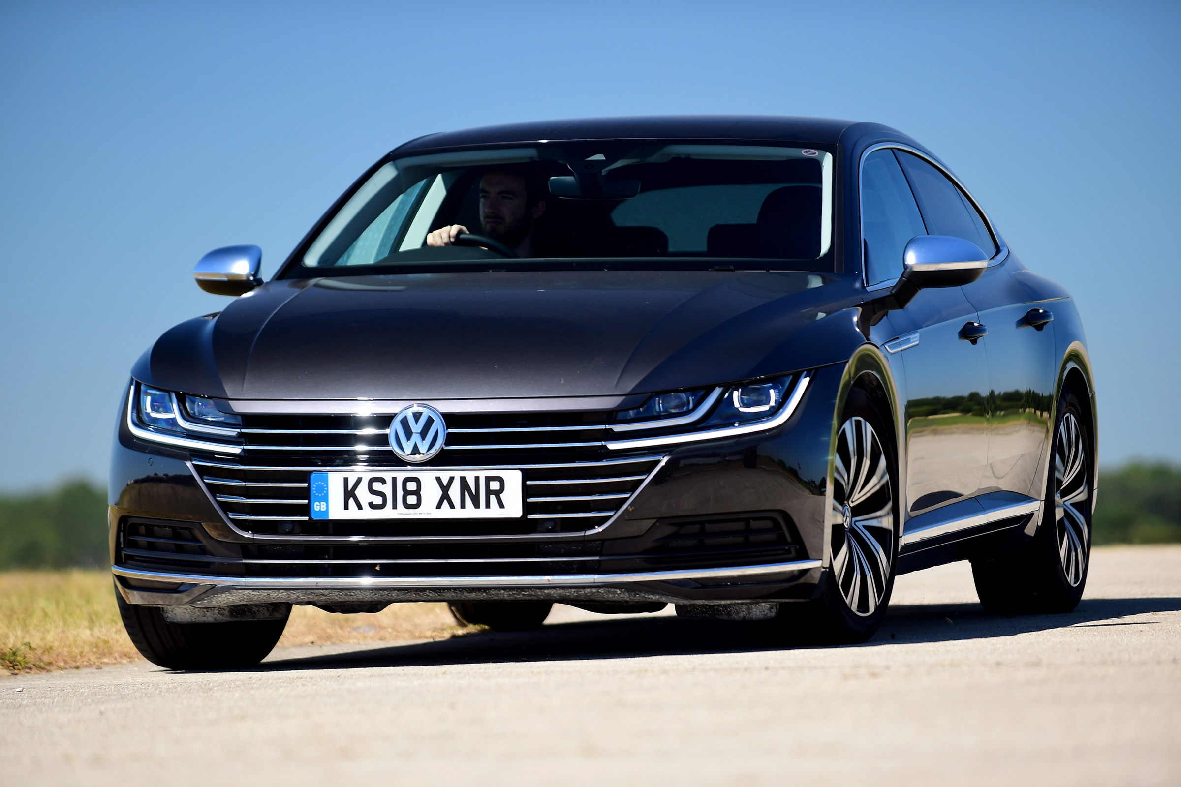 Volkswagen Arteon 1.5 petrol TSI header