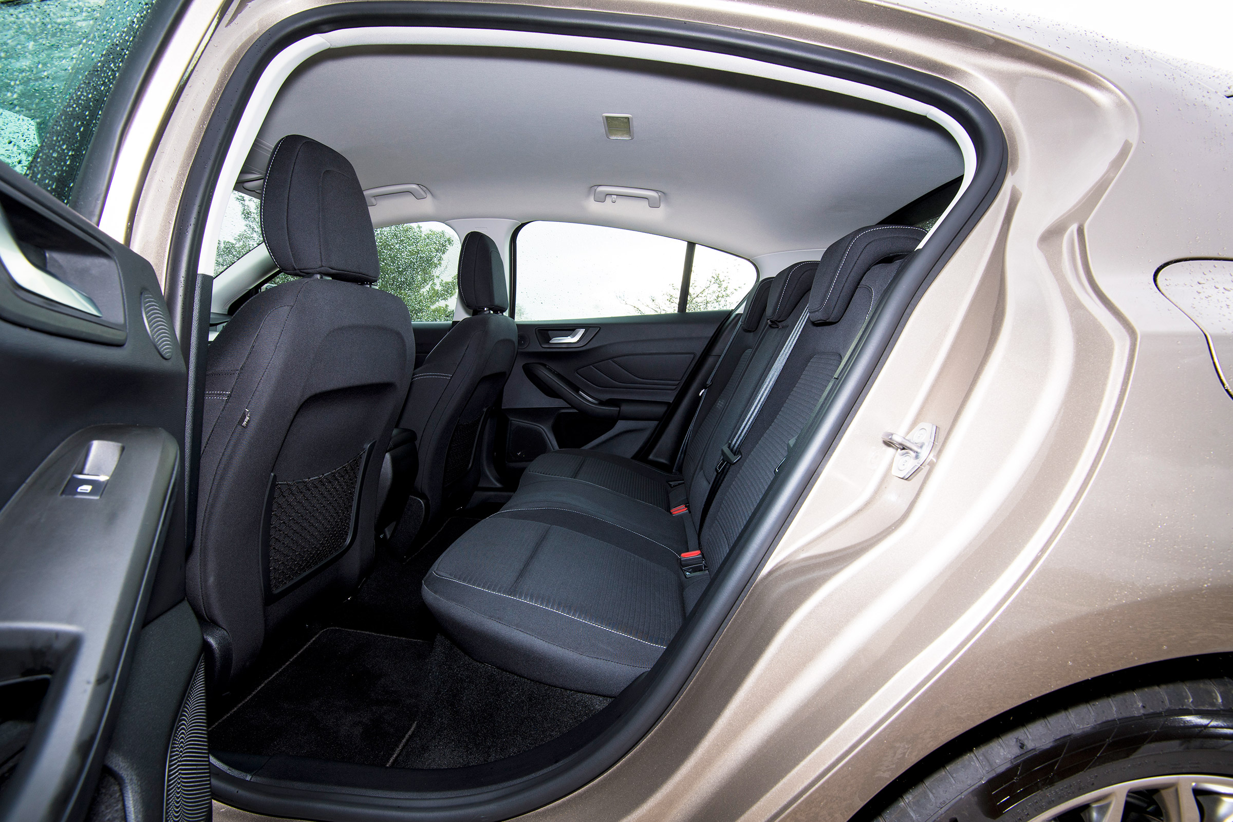 Ford Focus - rear seats