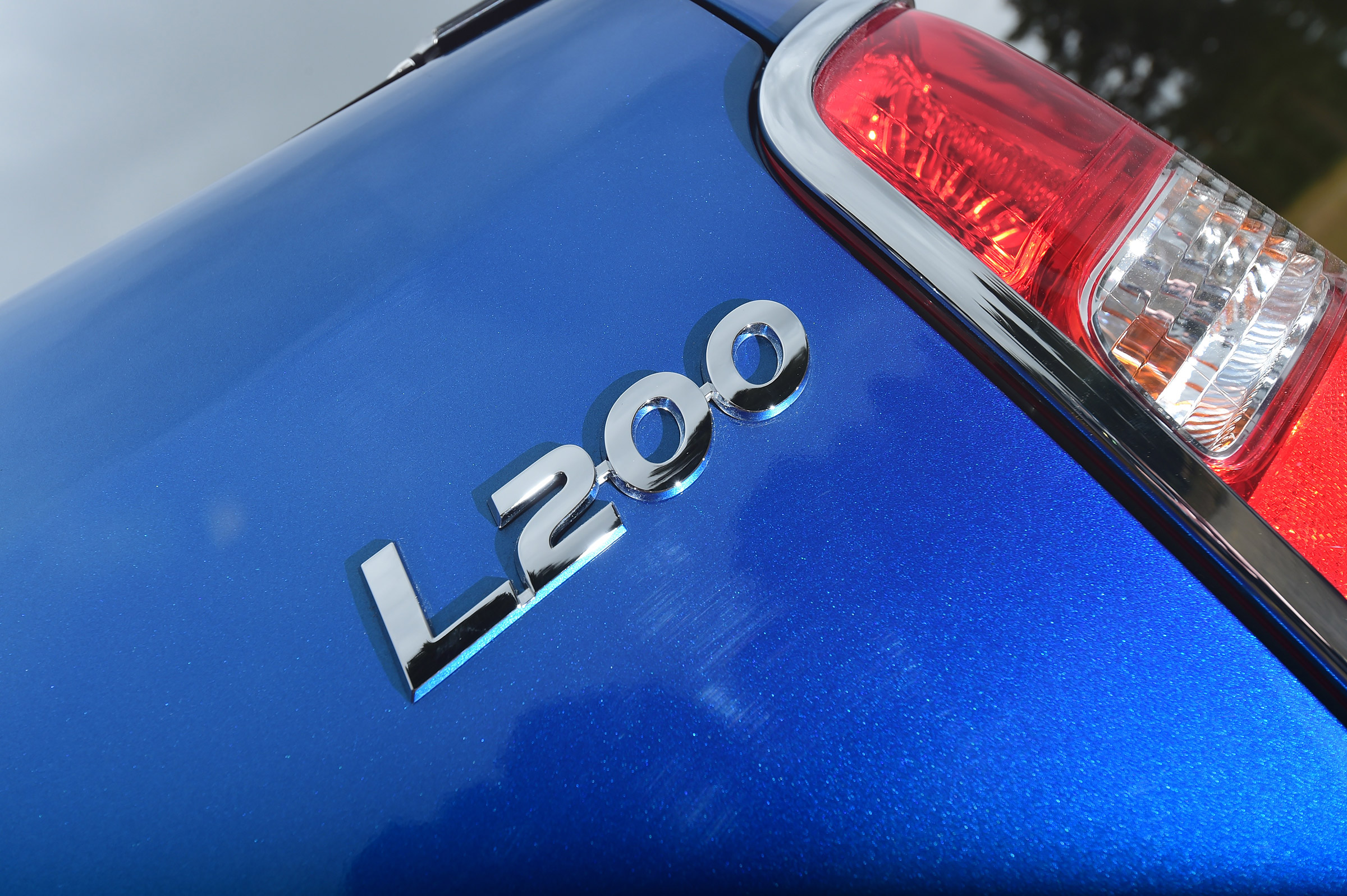 Mitsubishi L200 - L200 badge