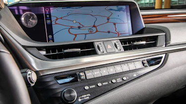 Lexus ES - sat-nav