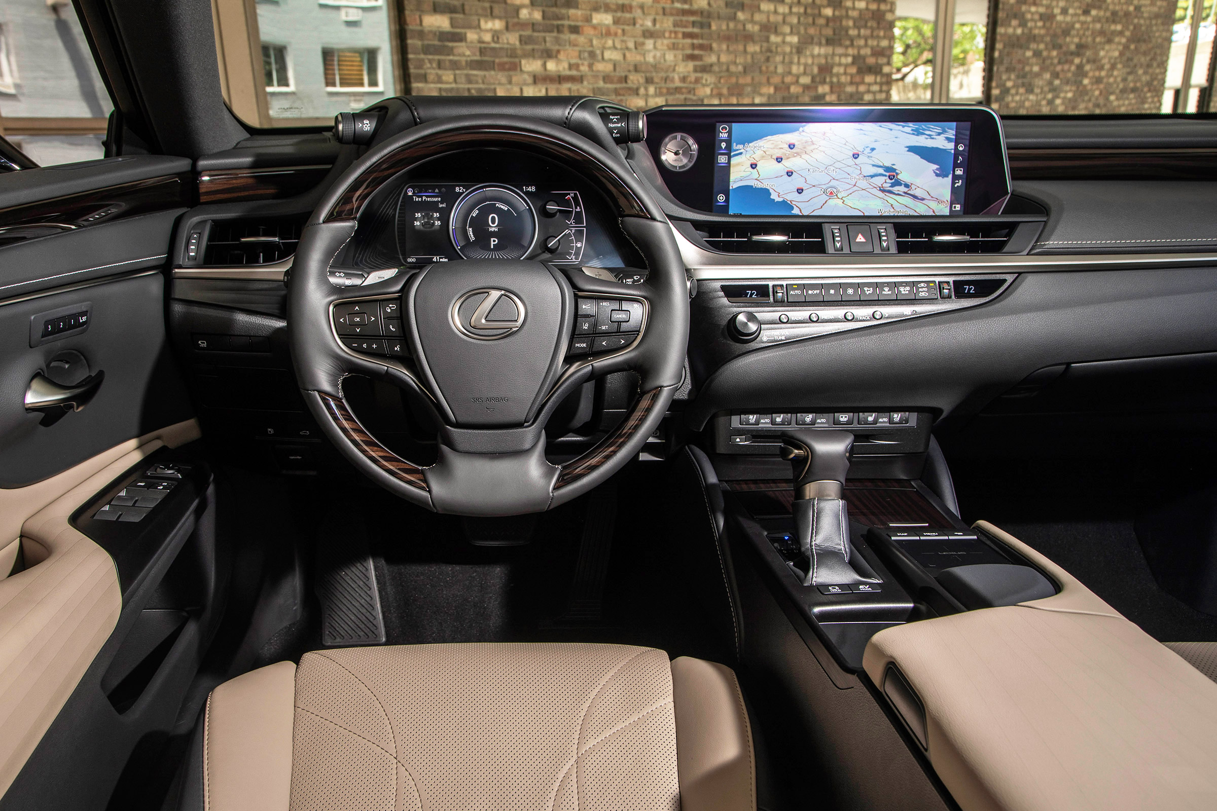 Lexus ES - dash