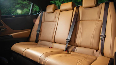 Lexus ES - rear seats
