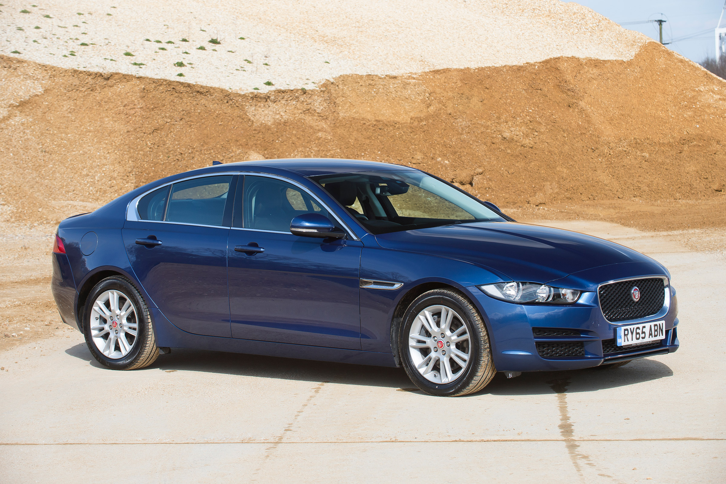 Used Jaguar XE - front