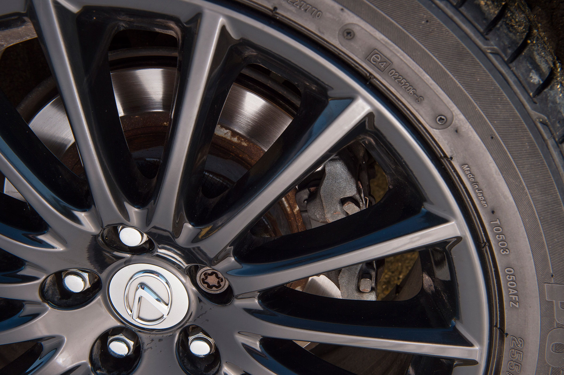 Used Lexus IS - wheel