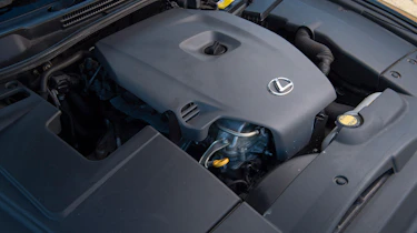 Used Lexus IS - engine