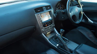 Used Lexus IS - cabin